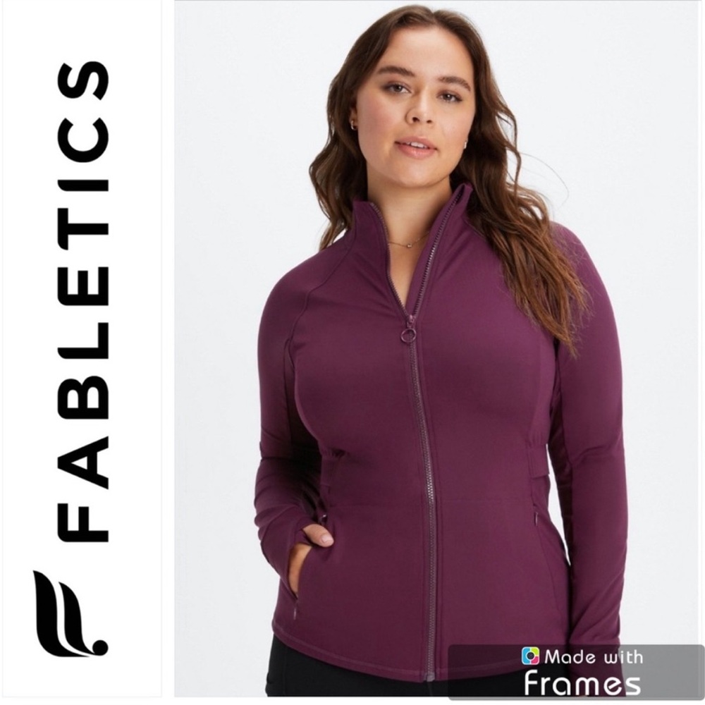 NWOT Fabletics Trinity Performance Jacket Size L Burgundy